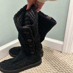 Uggs sweater unique mid calf boots size 7